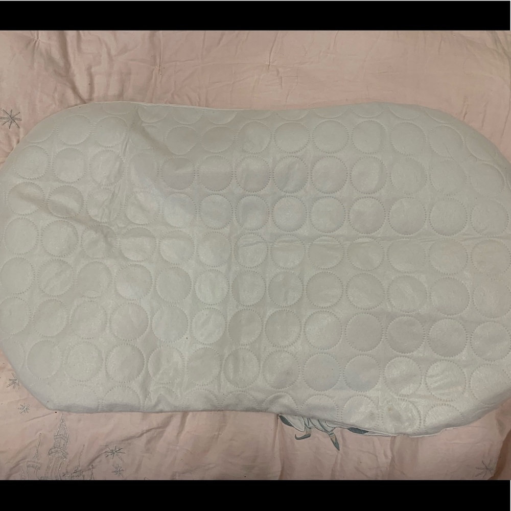 Halo bassinet waterproof mattress pad cover used maybe once if that